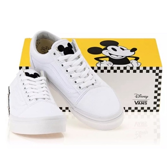 Mickey Mouse Vans LIMITED EDITION - Picture 1 of 6
